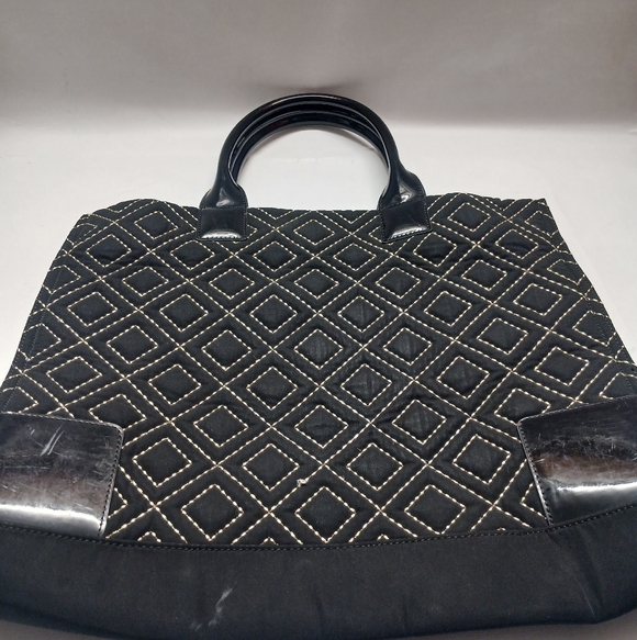 Tory Burch Black Quilted Tote with Gloss Logo - Picture 2 of 15